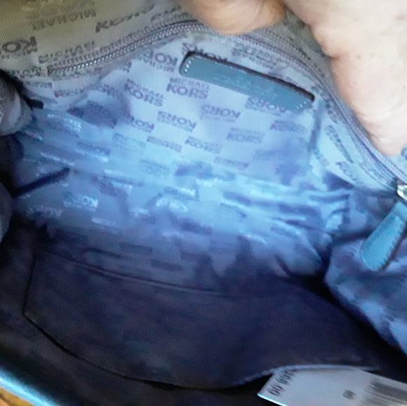 MK leather purse - Picture 8 of 14